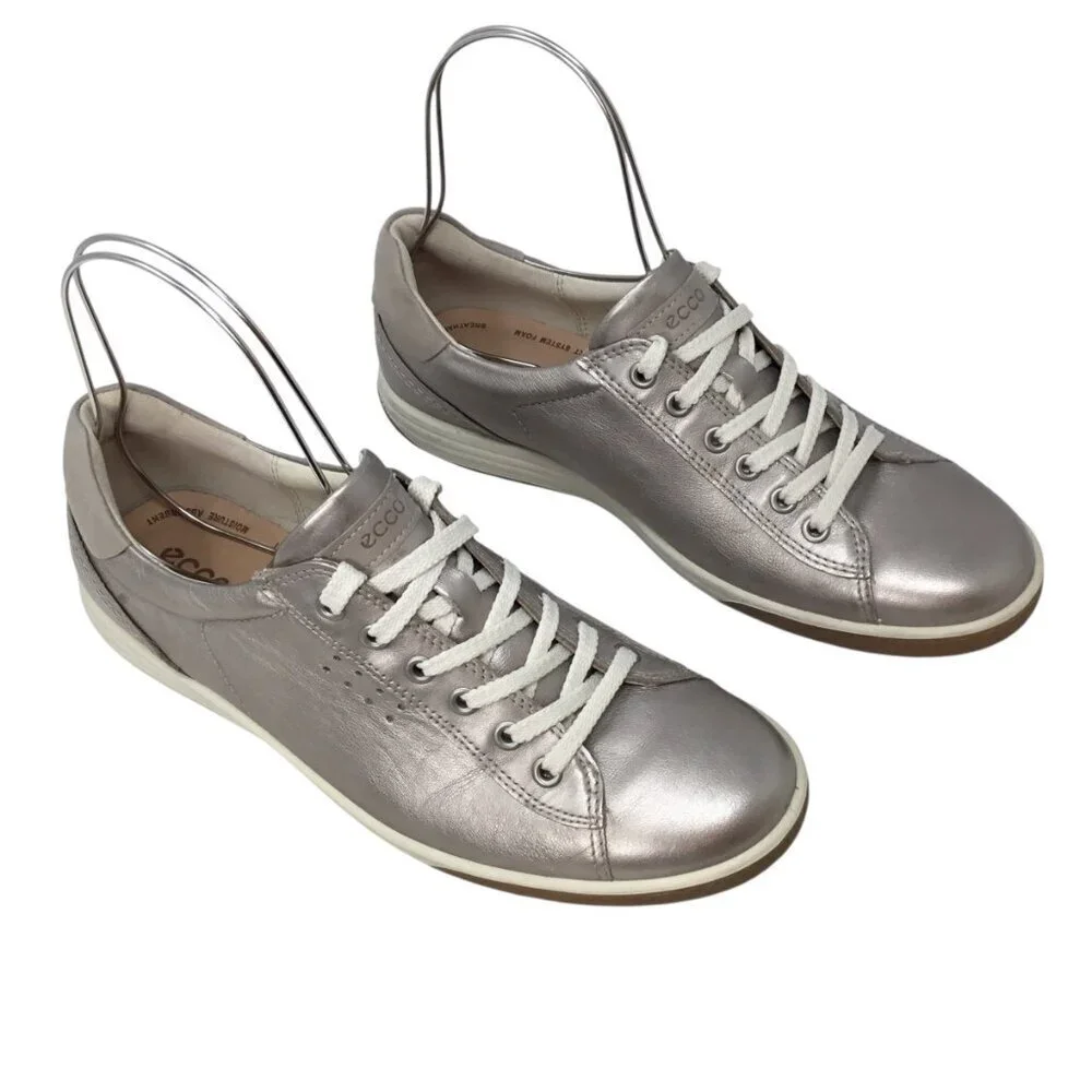 ECCO Chase II Sneakers 41 or US 10/10.5 Leather Lace Up Comfort Bronze Metallic